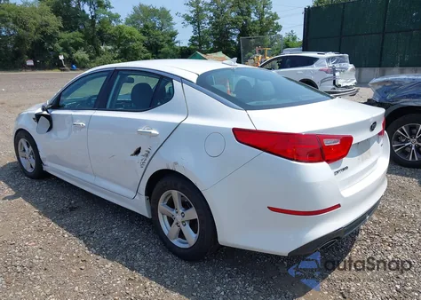 2015 Kia Optima Lx z USA, uszkodzony, nr VIN 5XXGM4A77FG429939